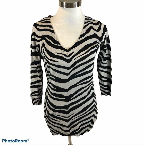 Almost Famous Zebra Print Lightweight‎ Pull Over L - Picture 7 of 9